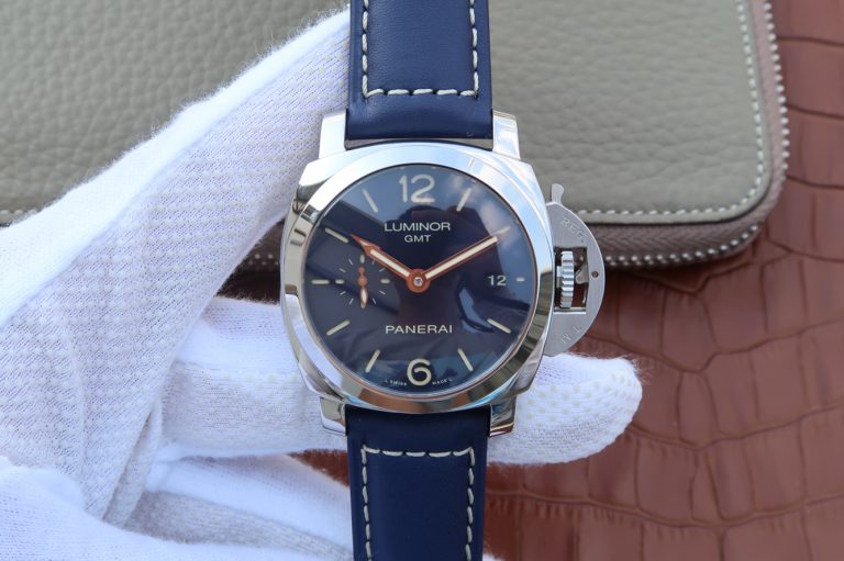 panerai luminor gmt blue